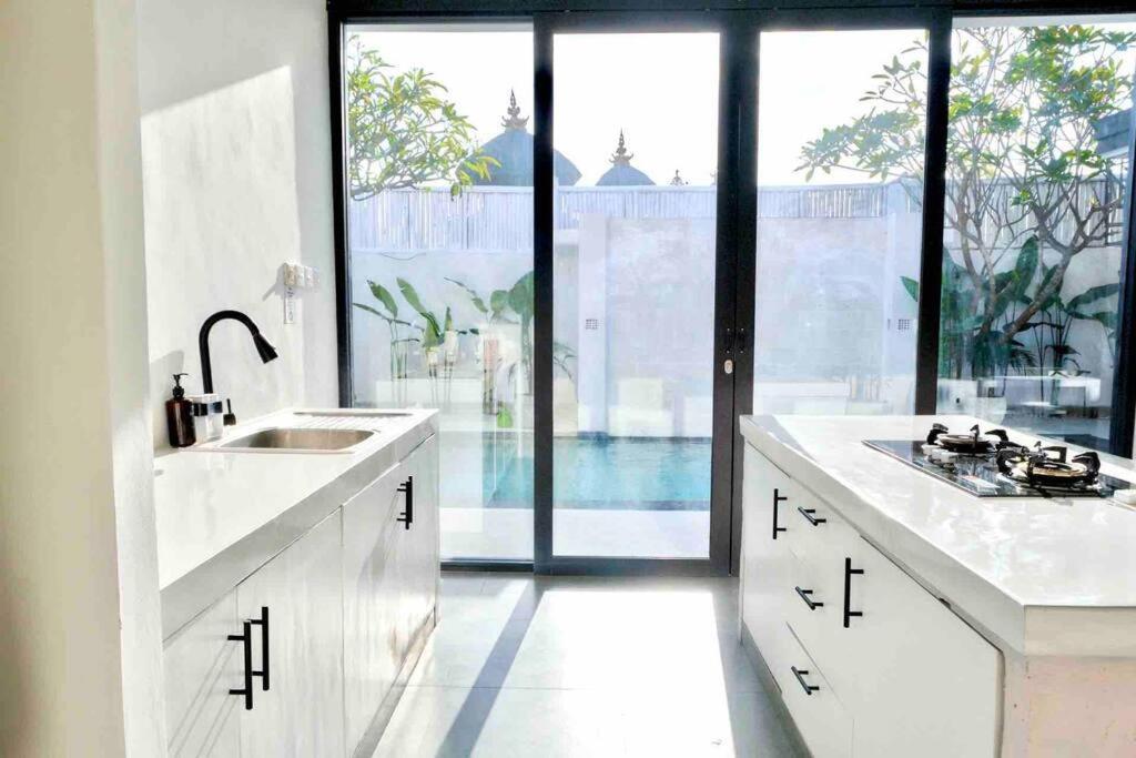 Magic 3 Min Villa Seminyak (Bali)